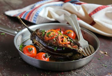 Баклажаны с мясом в духовке: рецепт с курицей